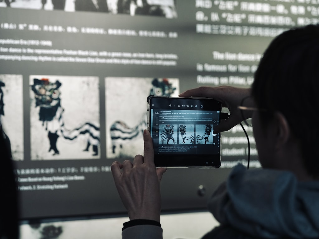 Seedance 2.0 vs Kling: Which Chinese AI Video Generation Model Is Better for Your Project?